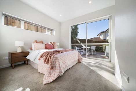 Photo of property in 5 Lyttelton Avenue, Forrest Hill, Auckland, 0620
