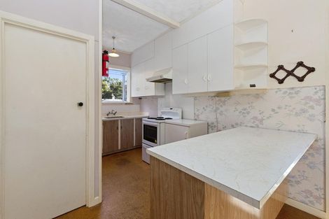 Photo of property in 85 Scenic Drive, Titirangi, Auckland, 0604