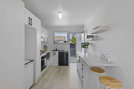 Photo of property in 2/32 Mona Vale Avenue, Riccarton, Christchurch, 8011