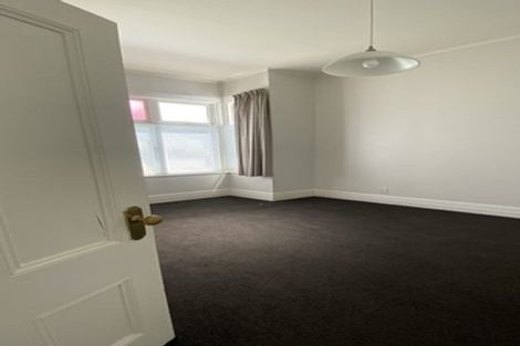 Photo of property in 131 Wallace Street, Mount Cook, Wellington, 6021