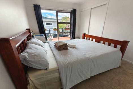 Photo of property in 4 Lynngate Place, Hillcrest, Auckland, 0627