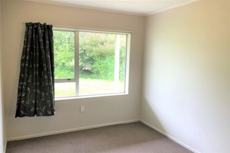 Photo of property in 10f3 Petherick Crescent, Johnsonville, Wellington, 6037