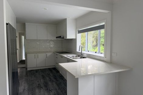 Photo of property in 30 Glencourt Place, Glenfield, Auckland, 0629