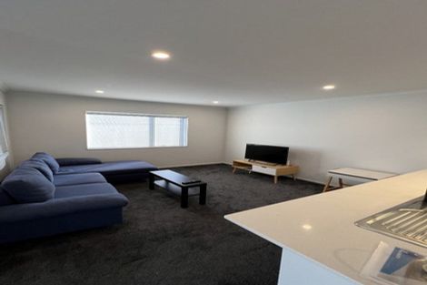 Photo of property in 36 Whareatua Avenue, Takanini, 2112