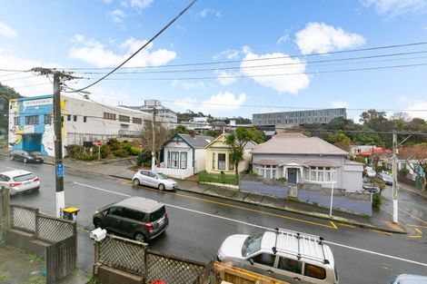 Photo of property in 93 Tasman Street, Mount Cook, Wellington, 6021