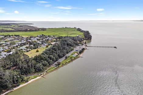 Photo of property in 8 James Mcleod Road, Shelly Beach, Helensville, 0874