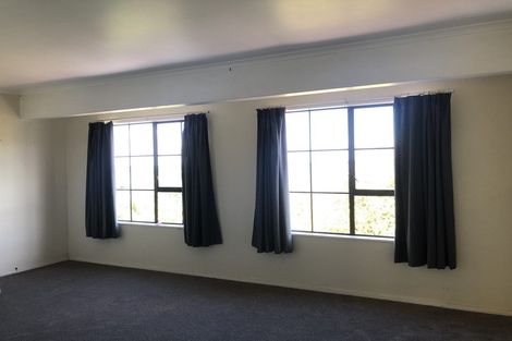 Photo of property in 30 Penfold Place, Henderson, Auckland, 0610