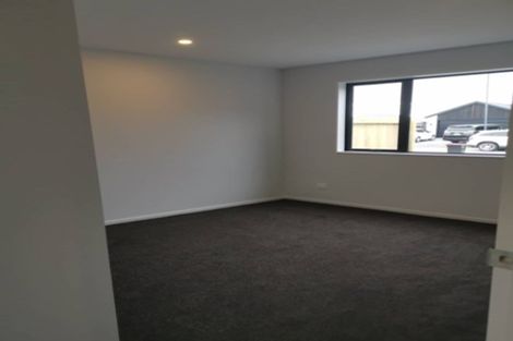 Photo of property in 15 Pohe Street, Waikanae, 5036