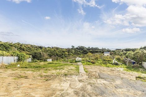 Photo of property in 135 Muri Road, Pukerua Bay, 5026