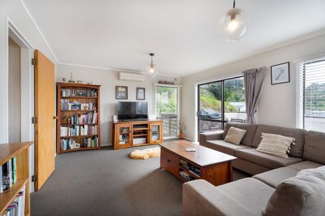Photo of property in 49 Woodland Road, Johnsonville, Wellington, 6037