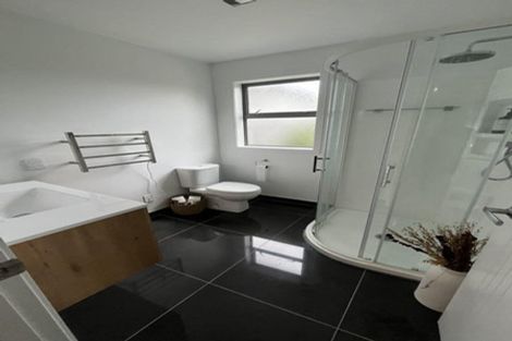 Photo of property in 13a Heta Road, Highlands Park, New Plymouth, 4312