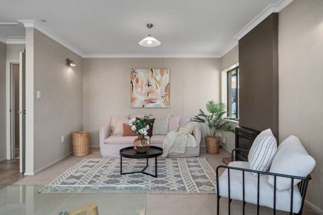 Photo of property in 2 Pemberton Crescent, Greerton, Tauranga, 3112