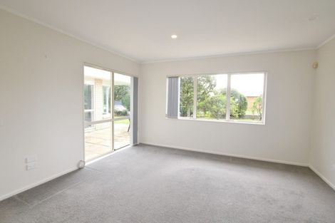 Photo of property in 9 Judd Place, Orewa, 0931