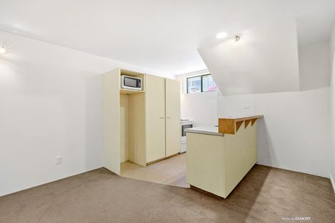 Photo of property in 10/5u Hopper Street, Mount Cook, Wellington, 6011