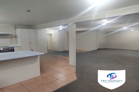 Photo of property in 3/240 Pakuranga Road, Pakuranga Heights, Auckland, 2010