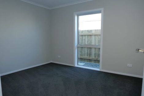 Photo of property in 32 Koru Loop, Paraparaumu, 5032