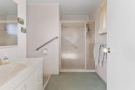 Photo of property in 28 Seychelles Drive, Papamoa Beach, Papamoa, 3118