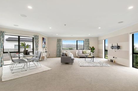 Photo of property in 117 Queen Charlotte Drive, Aotea, Porirua, 5024