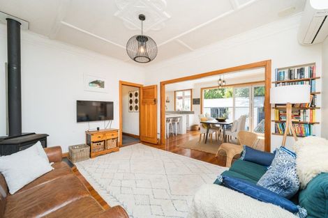 Photo of property in 105b Pahiatua Street, Hokowhitu, Palmerston North, 4410