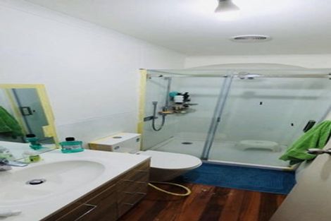 Photo of property in 1/8 Golf Road, New Lynn, Auckland, 0600