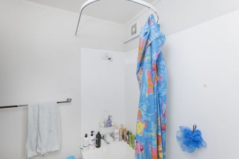 Photo of property in 11 Cambridge Terrace, Kaiti, Gisborne, 4010