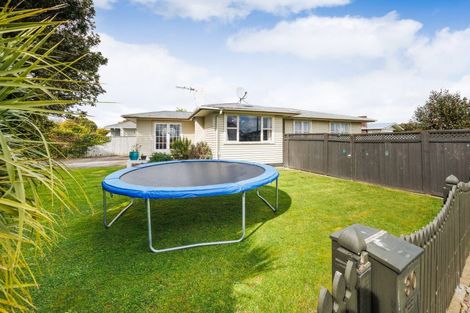 Photo of property in 30 Sutherland Crescent, Westbrook, Palmerston North, 4412