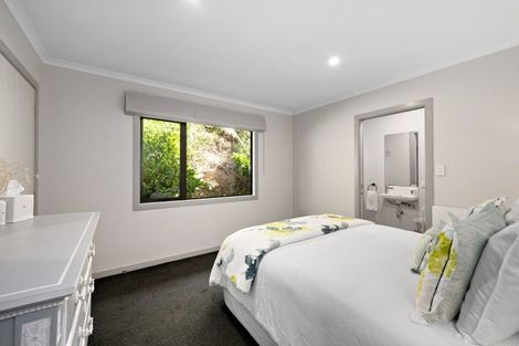 Photo of property in 91 Westchester Drive, Churton Park, Wellington, 6037