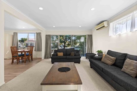 Photo of property in 30 Chester Street, Taradale, Napier, 4112