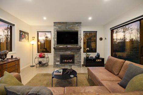 Photo of property in 1 Appin Court, Jacks Point, Queenstown, 9371