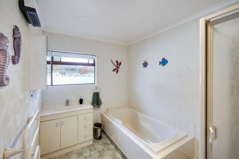 Photo of property in 8 Gresham Place, Taradale, Napier, 4112