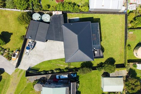 Photo of property in 10 Cottonwood Place, Kawakawa Bay, Papakura, 2585
