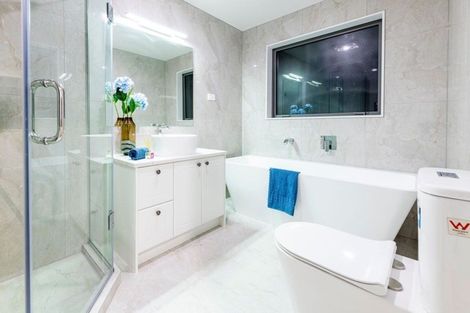 Photo of property in 7 Downpatrick Drive, Flat Bush, Auckland, 2019
