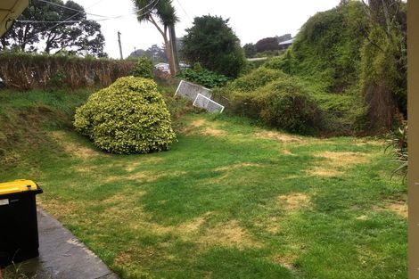 Photo of property in 11 Lynda Avenue, Paparangi, Wellington, 6037