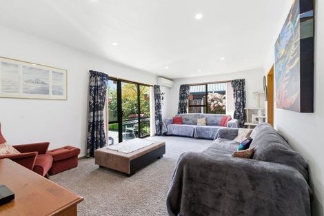 Photo of property in 8 Addison Place, Halswell, Christchurch, 8025