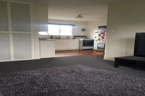 Photo of property in 11 Dunedin Street, Redwood, Christchurch, 8051