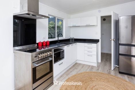 Photo of property in 15 Akron Grove, Totara Park, Upper Hutt, 5018