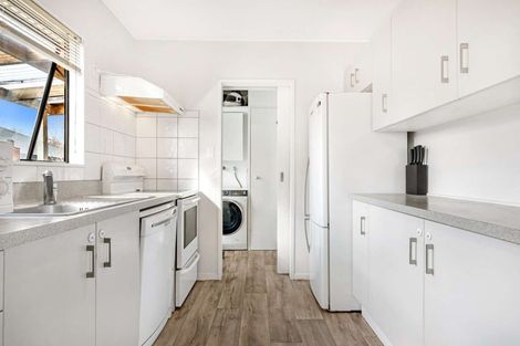 Photo of property in 35b Aquarius Drive, Kawaha Point, Rotorua, 3010