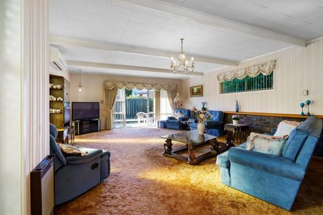 Photo of property in 6 Woodstock Crescent, Leamington, Cambridge, 3432