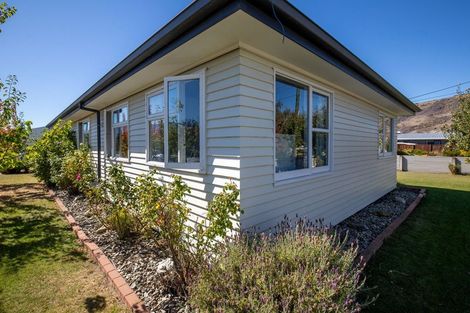 Photo of property in 32 Monaghan Street, Cromwell, 9310