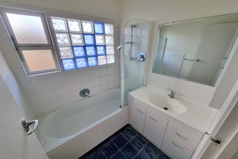 Photo of property in 6 Keldale Place, Forrest Hill, Auckland, 0620
