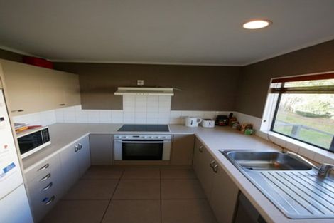 Photo of property in 2/52 Youngs Road, Papakura, 2110