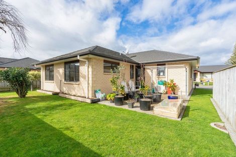 Photo of property in 30 Ian Peter Way, Otaki, 5512