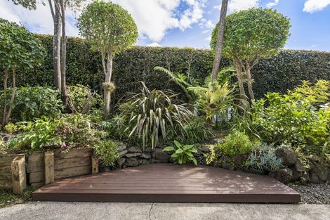 Photo of property in 2/42 Rua Road, Glen Eden, Auckland, 0602