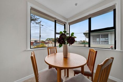 Photo of property in 17 Murray Avenue, Hawera, 4610