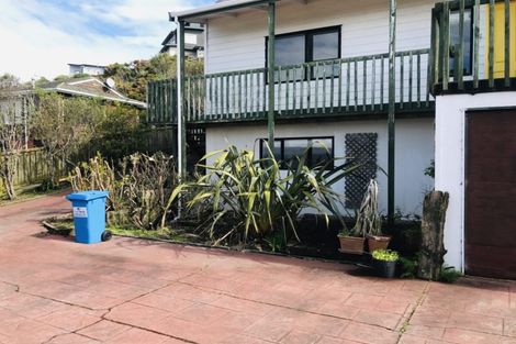 Photo of property in 17 Shastri Terrace, Khandallah, Wellington, 6035