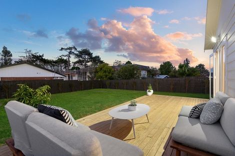 Photo of property in 122a Lynwood Road, New Lynn, Auckland, 0600
