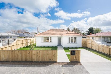 Photo of property in 16 Lancaster Street, Highbury, Palmerston North, 4412