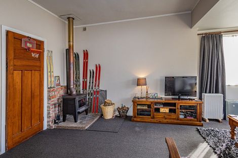 Photo of property in 51 Duncan Street, Raetihi, 4632
