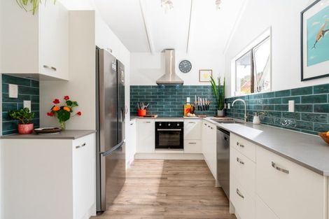 Photo of property in 42 Weka Street, Miramar, Wellington, 6022