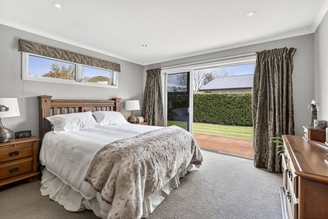 Photo of property in 1 Moncrieff Place, Wanaka, 9305